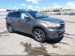 5TDJKRFH2GS301036 2016 TOYOTA HIGHLANDER