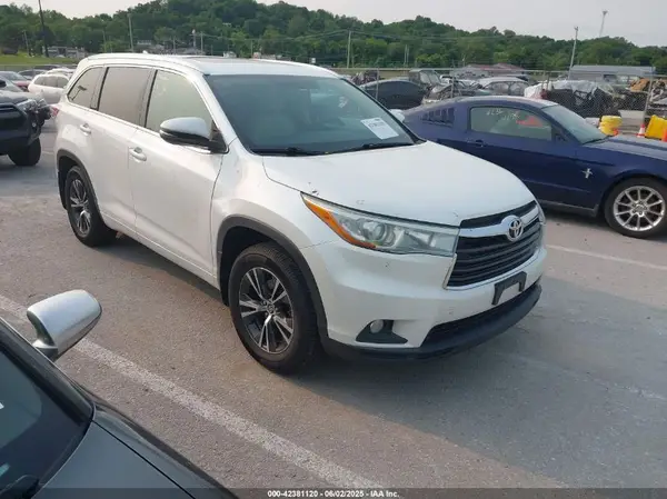 5TDJKRFH2GS302106 2016 TOYOTA HIGHLANDER - Image 1