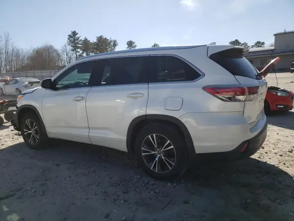 5TDJKRFH2GS311159 2016 TOYOTA HIGHLANDER - Image 2