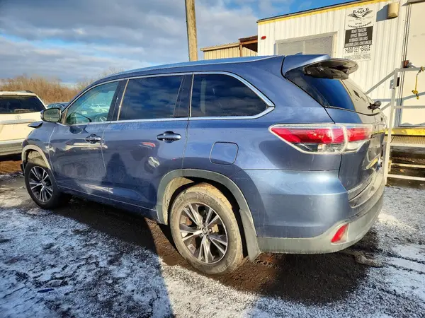 5TDJKRFH2GS311534 2016 TOYOTA HIGHLANDER - Image 2