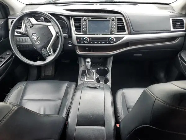 5TDJKRFH2GS314708 2016 TOYOTA HIGHLANDER - Image 8