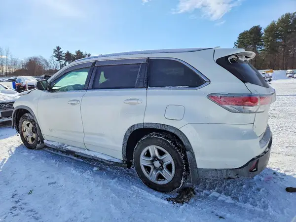 5TDJKRFH2GS325224 2016 TOYOTA HIGHLANDER - Image 2