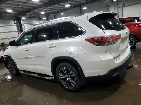 5TDJKRFH2GS329919 2016 TOYOTA HIGHLANDER - Image 2