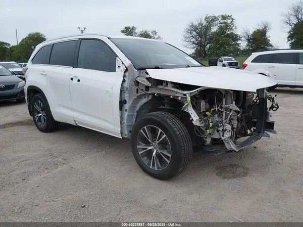 5TDJKRFH2GS344615 2016 TOYOTA HIGHLANDER - Image 1