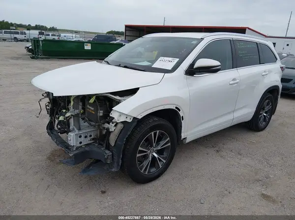 5TDJKRFH2GS344615 2016 TOYOTA HIGHLANDER - Image 2