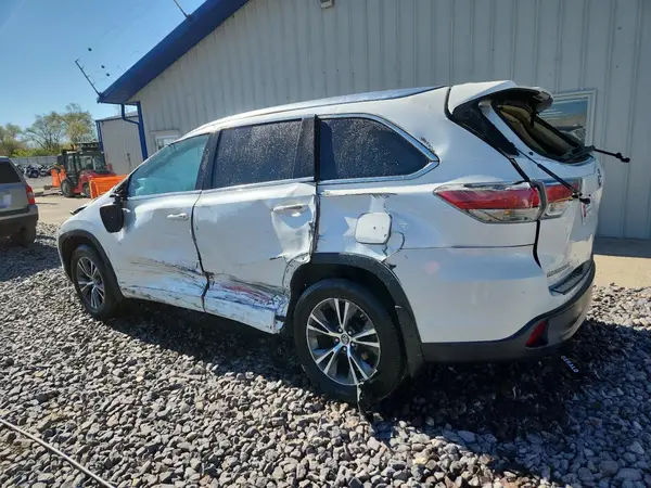 5TDJKRFH2GS345411 2016 TOYOTA HIGHLANDER - Image 2