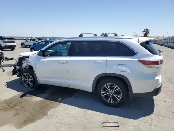 5TDJKRFH2GS349927 2016 TOYOTA HIGHLANDER - Image 2
