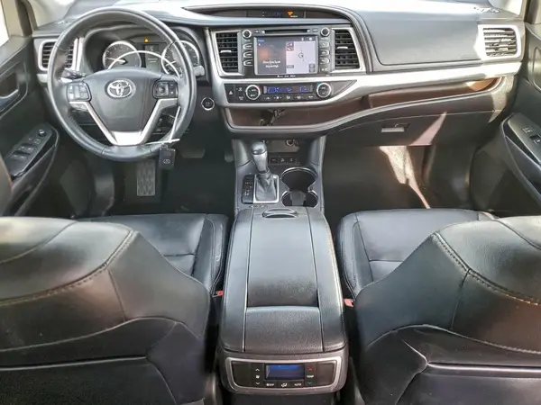 5TDJKRFH2GS501320 2016 TOYOTA HIGHLANDER - Image 8
