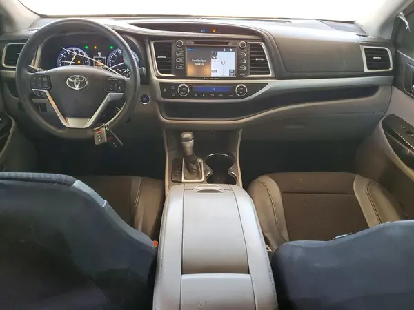 5TDJKRFH2GS502256 2016 TOYOTA HIGHLANDER - Image 8