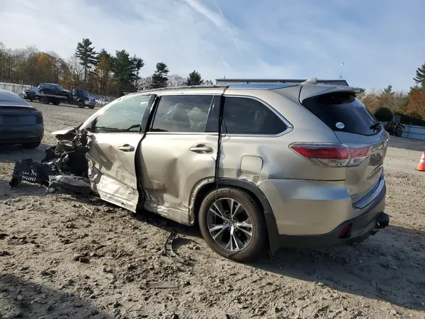 5TDJKRFH2GS504878 2016 TOYOTA HIGHLANDER - Image 2