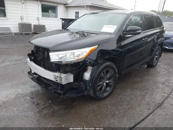 5TDJKRFH2GS506095 2016 TOYOTA HIGHLANDER - Image 2
