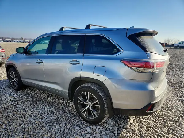 5TDJKRFH3GS226749 2016 TOYOTA HIGHLANDER - Image 2