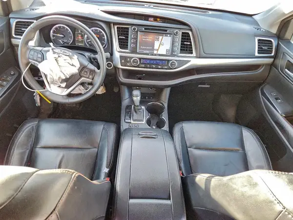 5TDJKRFH3GS231661 2016 TOYOTA HIGHLANDER - Image 8