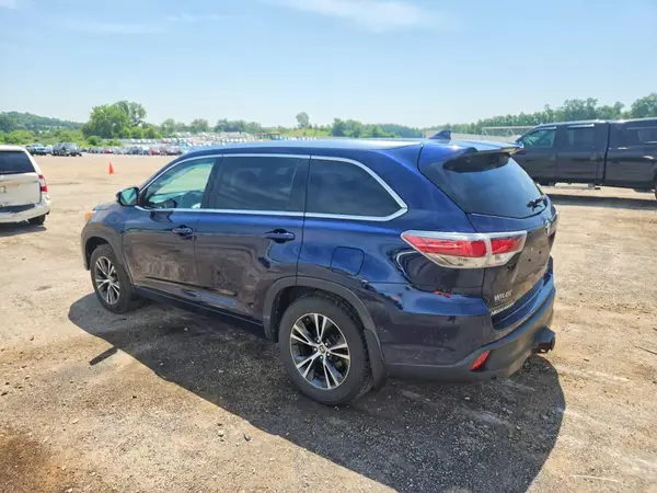 5TDJKRFH3GS232289 2016 TOYOTA HIGHLANDER - Image 2