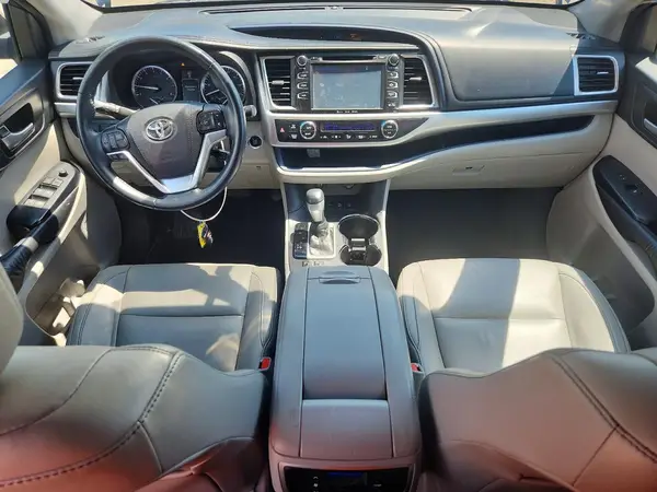 5TDJKRFH3GS232289 2016 TOYOTA HIGHLANDER - Image 8