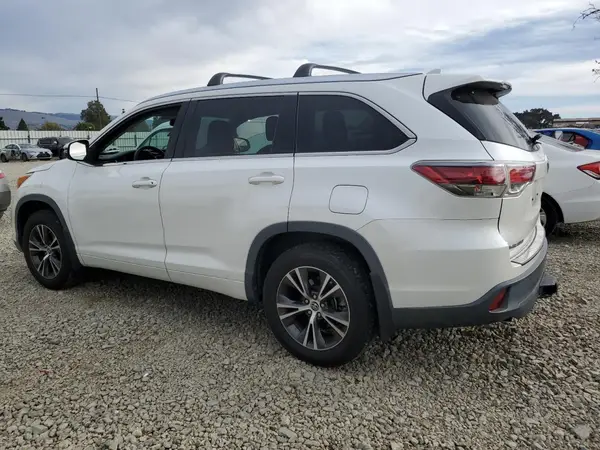 5TDJKRFH3GS241803 2016 TOYOTA HIGHLANDER - Image 2