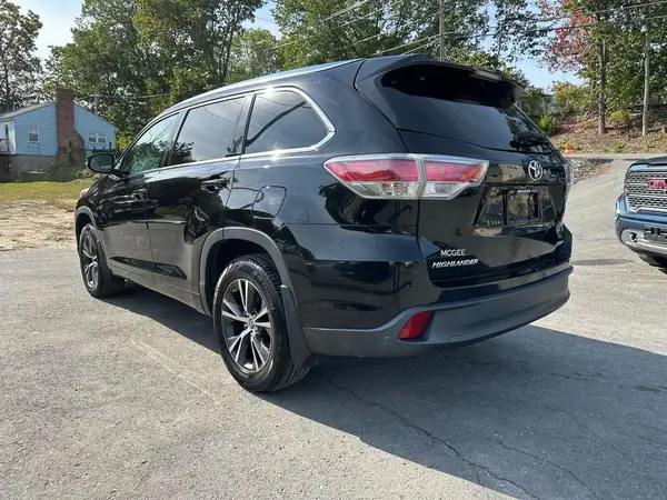 5TDJKRFH3GS242210 2016 TOYOTA HIGHLANDER - Image 2