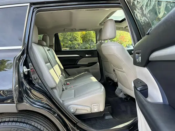 5TDJKRFH3GS242210 2016 TOYOTA HIGHLANDER - Image 8