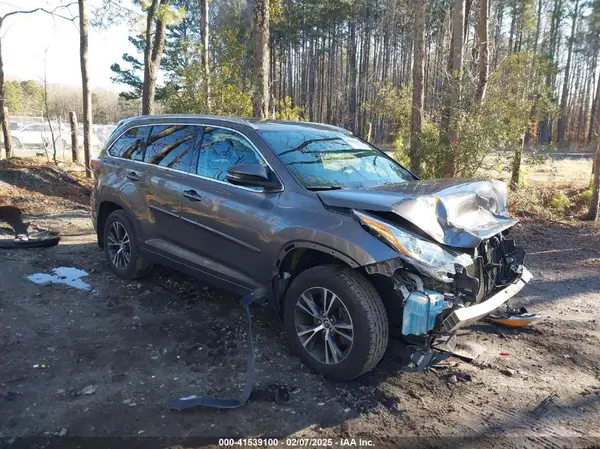 5TDJKRFH3GS242868 2016 TOYOTA HIGHLANDER - Image 1