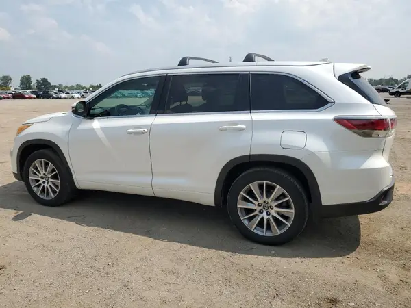 5TDJKRFH3GS246175 2016 TOYOTA HIGHLANDER - Image 2
