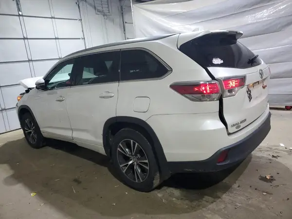 5TDJKRFH3GS246628 2016 TOYOTA HIGHLANDER - Image 2