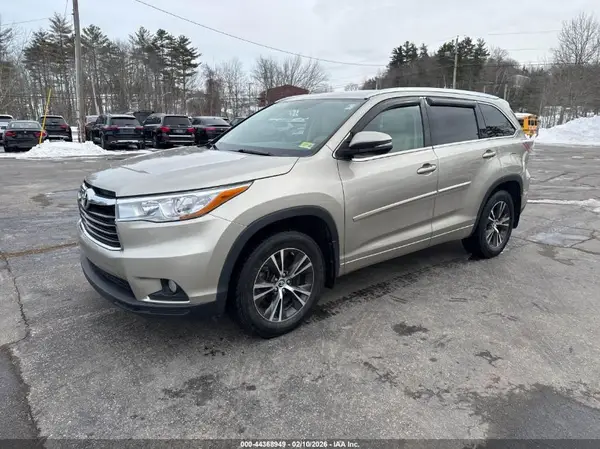 5TDJKRFH3GS263090 2016 TOYOTA HIGHLANDER - Image 2