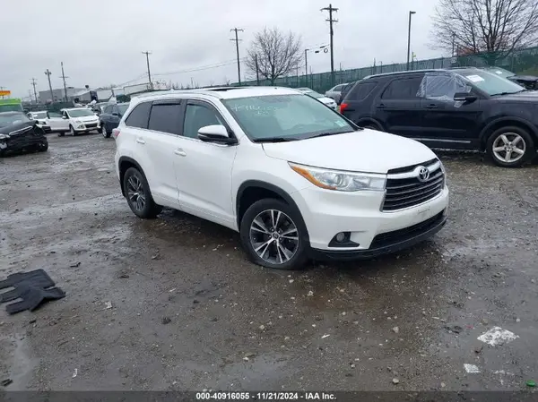 5TDJKRFH3GS270895 2016 TOYOTA HIGHLANDER - Image 1