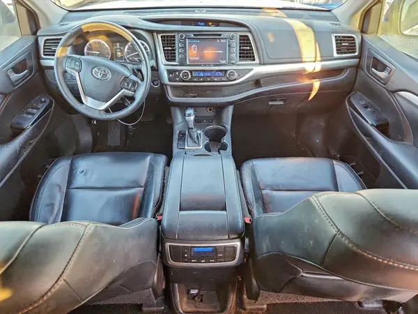 5TDJKRFH3GS272310 2016 TOYOTA HIGHLANDER - Image 8