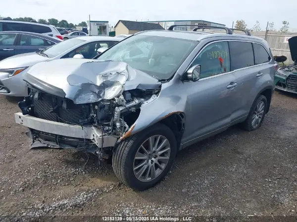 5TDJKRFH3GS274493 2016 TOYOTA HIGHLANDER - Image 2