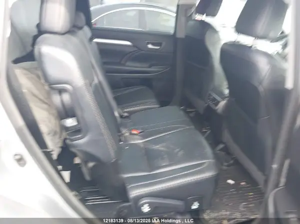 5TDJKRFH3GS274493 2016 TOYOTA HIGHLANDER - Image 8