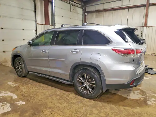 5TDJKRFH3GS279175 2016 TOYOTA HIGHLANDER - Image 2