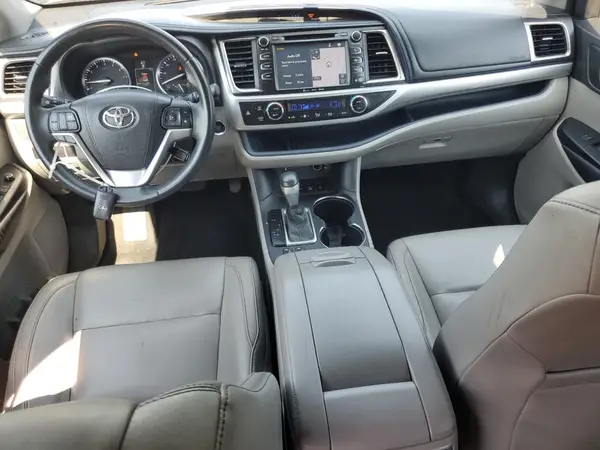 5TDJKRFH3GS281931 2016 TOYOTA HIGHLANDER - Image 8