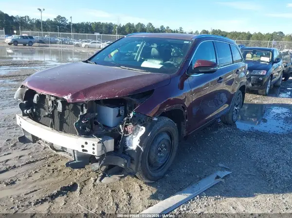 5TDJKRFH3GS290449 2016 TOYOTA HIGHLANDER - Image 2