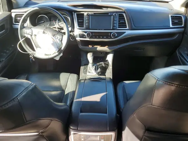 5TDJKRFH3GS291228 2016 TOYOTA HIGHLANDER - Image 8