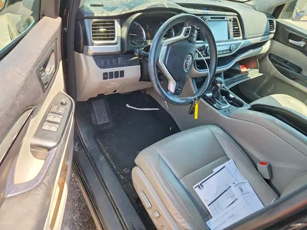 5TDJKRFH3GS292301 2016 TOYOTA HIGHLANDER - Image 8