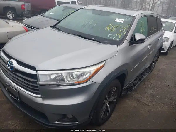 5TDJKRFH3GS293979 2016 TOYOTA HIGHLANDER - Image 2