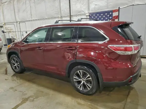 5TDJKRFH3GS296204 2016 TOYOTA HIGHLANDER - Image 2