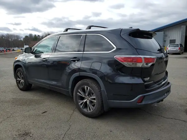 5TDJKRFH3GS300963 2016 TOYOTA HIGHLANDER - Image 2
