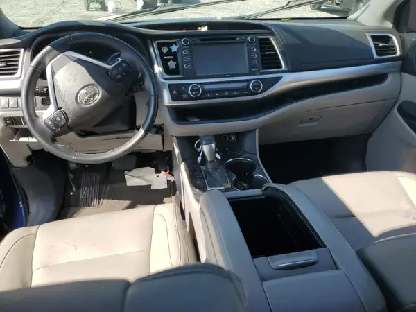 5TDJKRFH3GS302681 2016 TOYOTA HIGHLANDER - Image 8