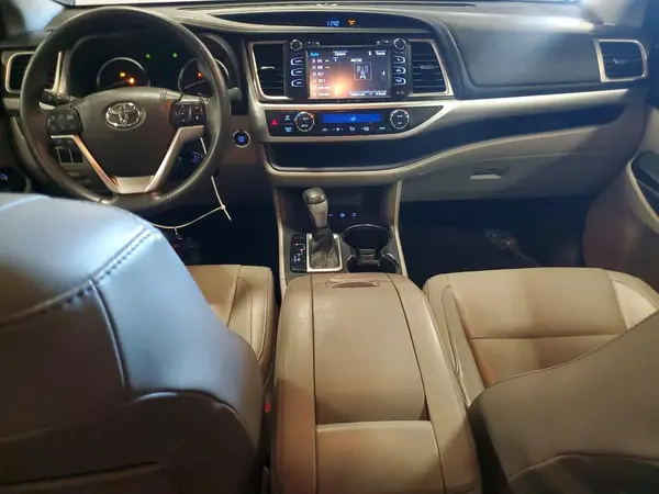 5TDJKRFH3GS305516 2016 TOYOTA HIGHLANDER - Image 8