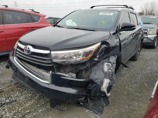 5TDJKRFH3GS305600 2016 TOYOTA HIGHLANDER - Image 1