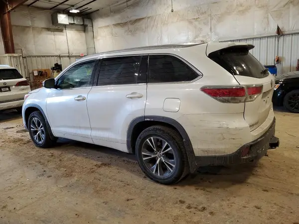 5TDJKRFH3GS308139 2016 TOYOTA HIGHLANDER - Image 2