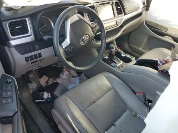 5TDJKRFH3GS313146 2016 TOYOTA HIGHLANDER - Image 8