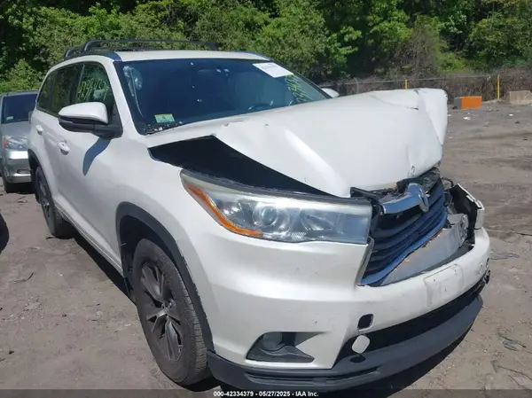 5TDJKRFH3GS317584 2016 TOYOTA HIGHLANDER - Image 1
