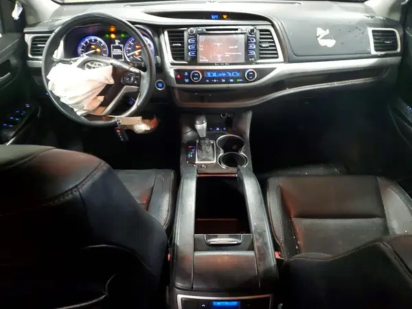 5TDJKRFH3GS325409 2016 TOYOTA HIGHLANDER - Image 8