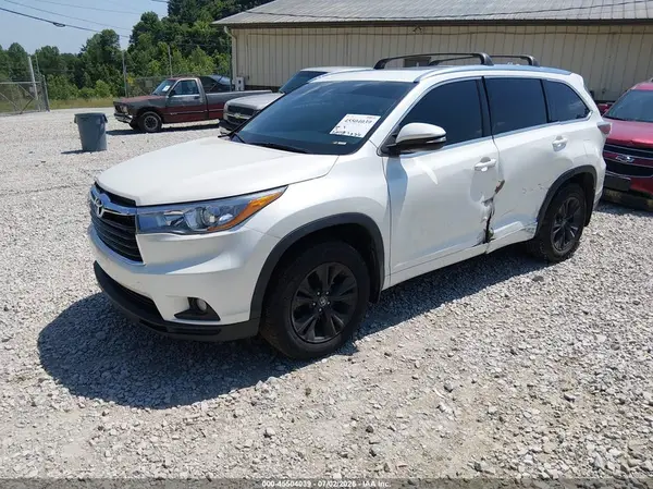 5TDJKRFH3GS327547 2016 TOYOTA HIGHLANDER - Image 2