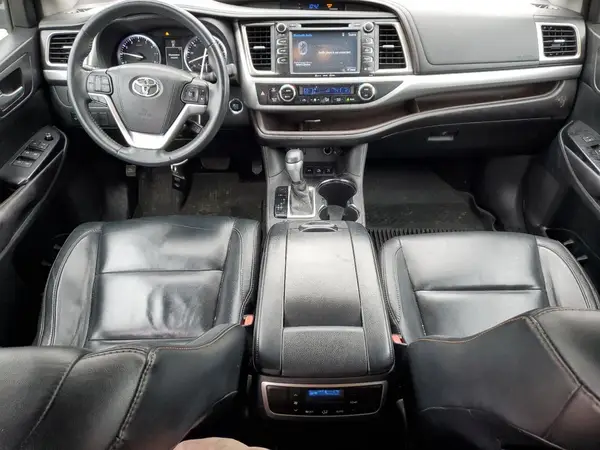 5TDJKRFH3GS332926 2016 TOYOTA HIGHLANDER - Image 8