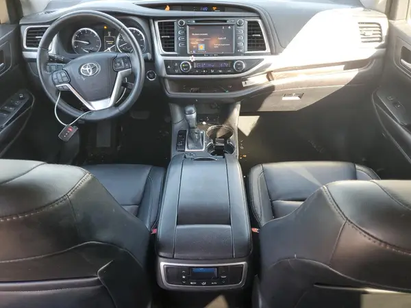 5TDJKRFH3GS335132 2016 TOYOTA HIGHLANDER - Image 8