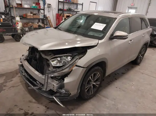 5TDJKRFH3GS343635 2016 TOYOTA HIGHLANDER - Image 2