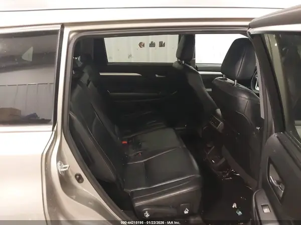 5TDJKRFH3GS343635 2016 TOYOTA HIGHLANDER - Image 8